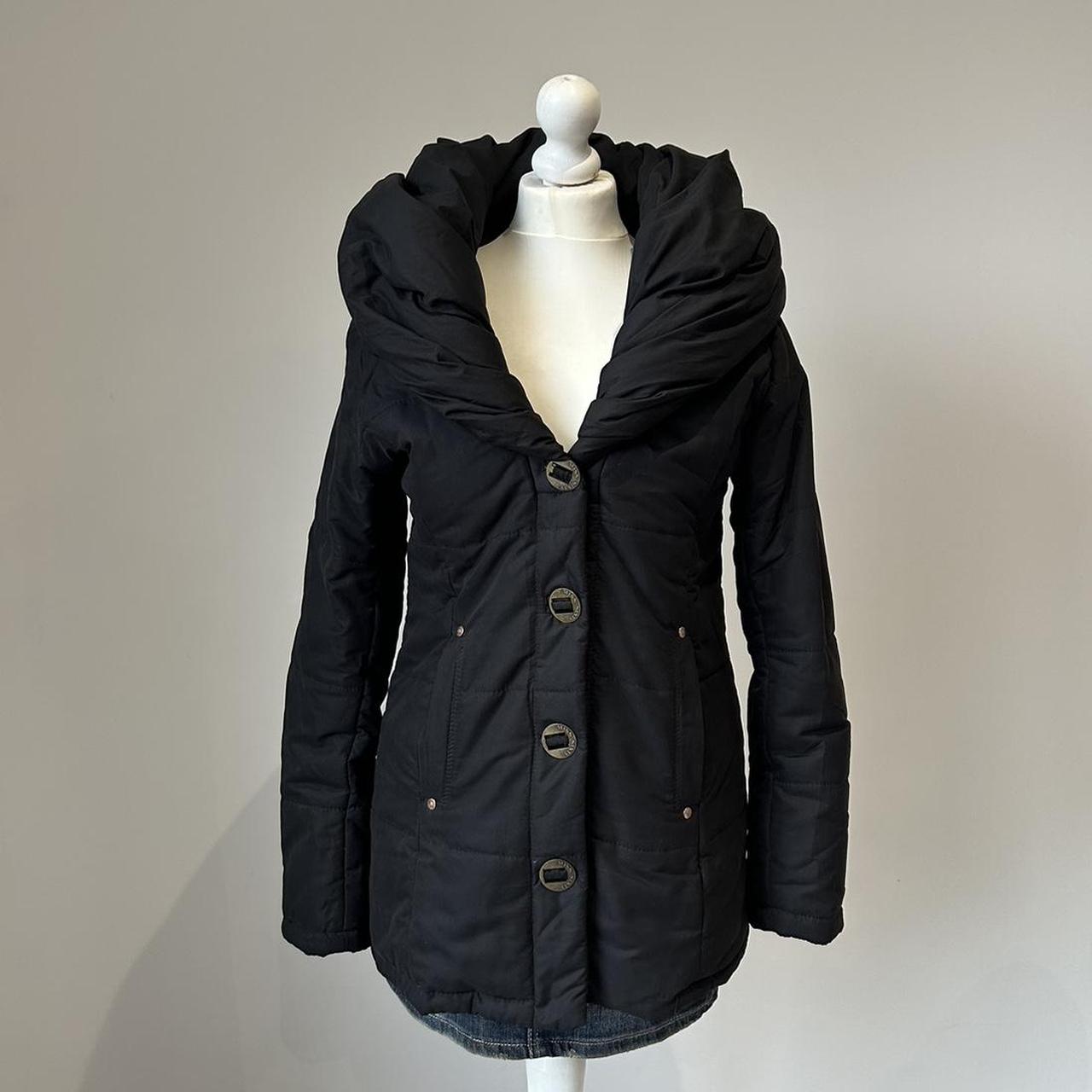 Vintage y2k style Miss Sixty black puffer jacket 🖤