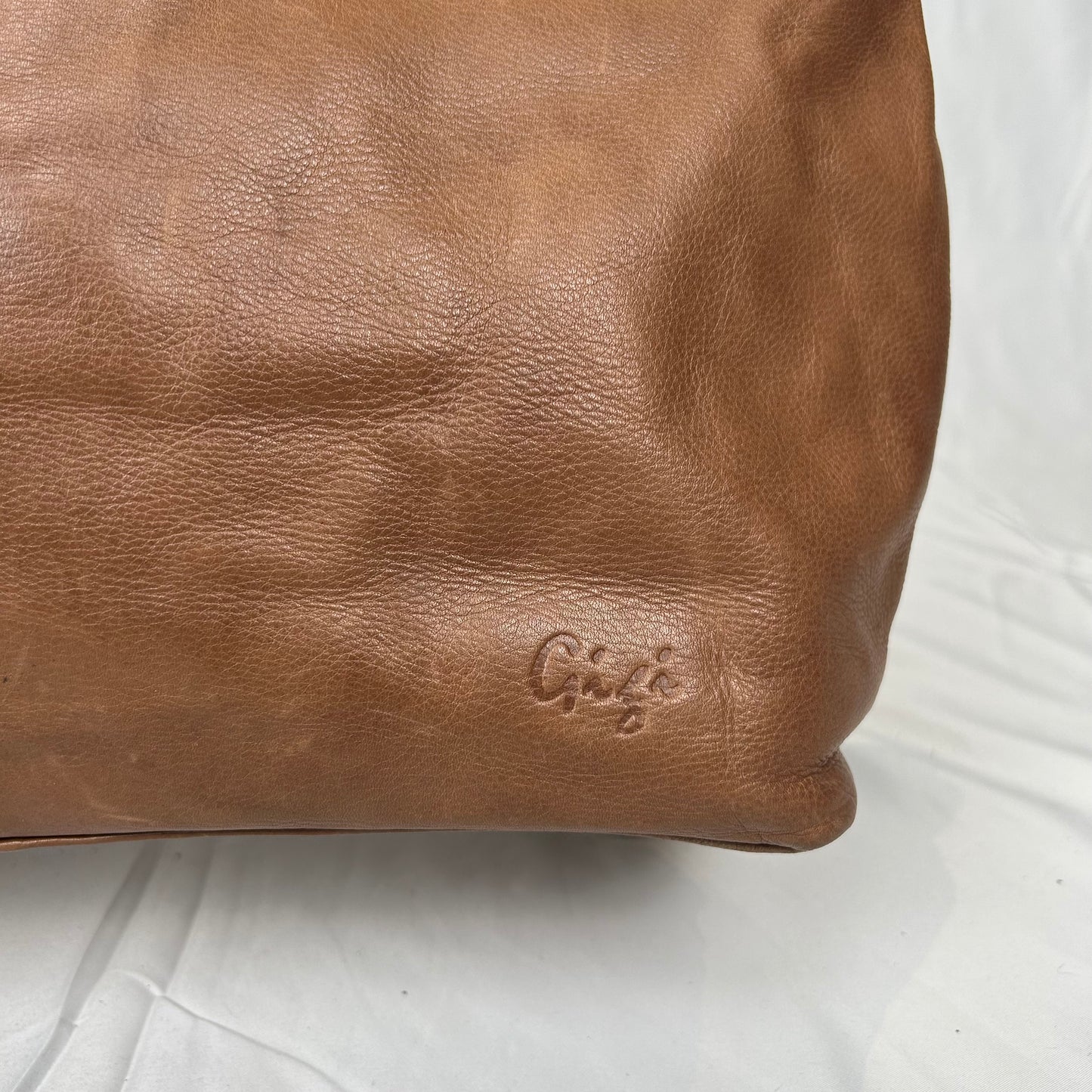 Vintage y2k style tan leather shoulder bag