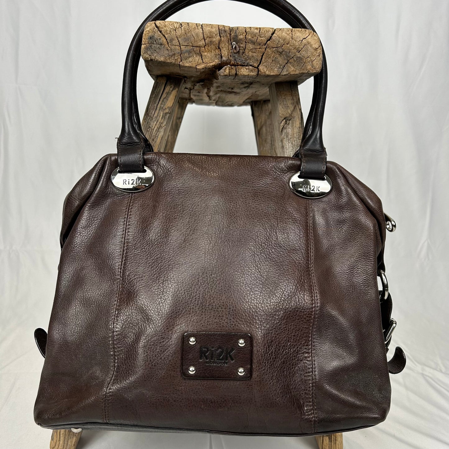 Vintage y2k style brown leather shoulder bag