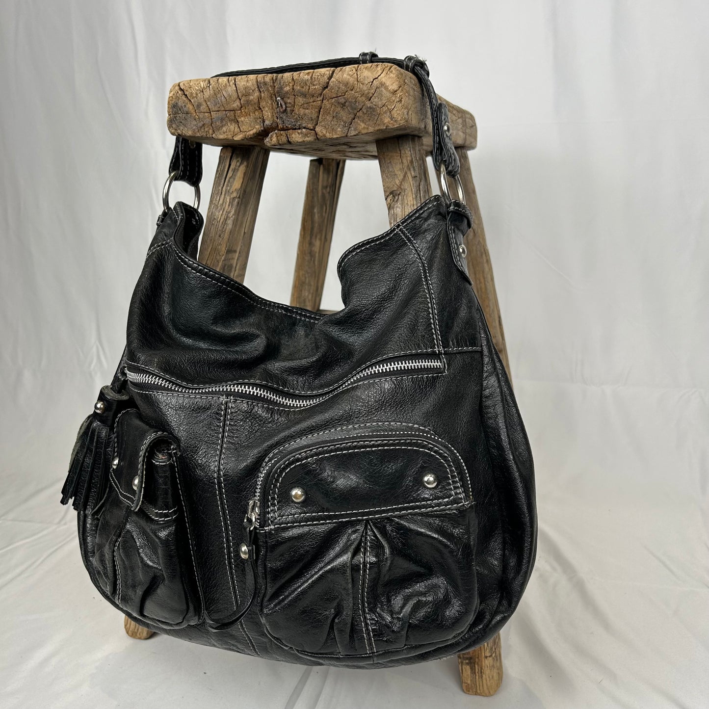 Vintage y2k style black slouchy hobo leather shoulder bag