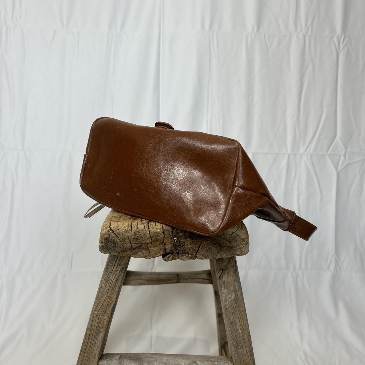 Vintage y2k style brown faux leather shoulder bag