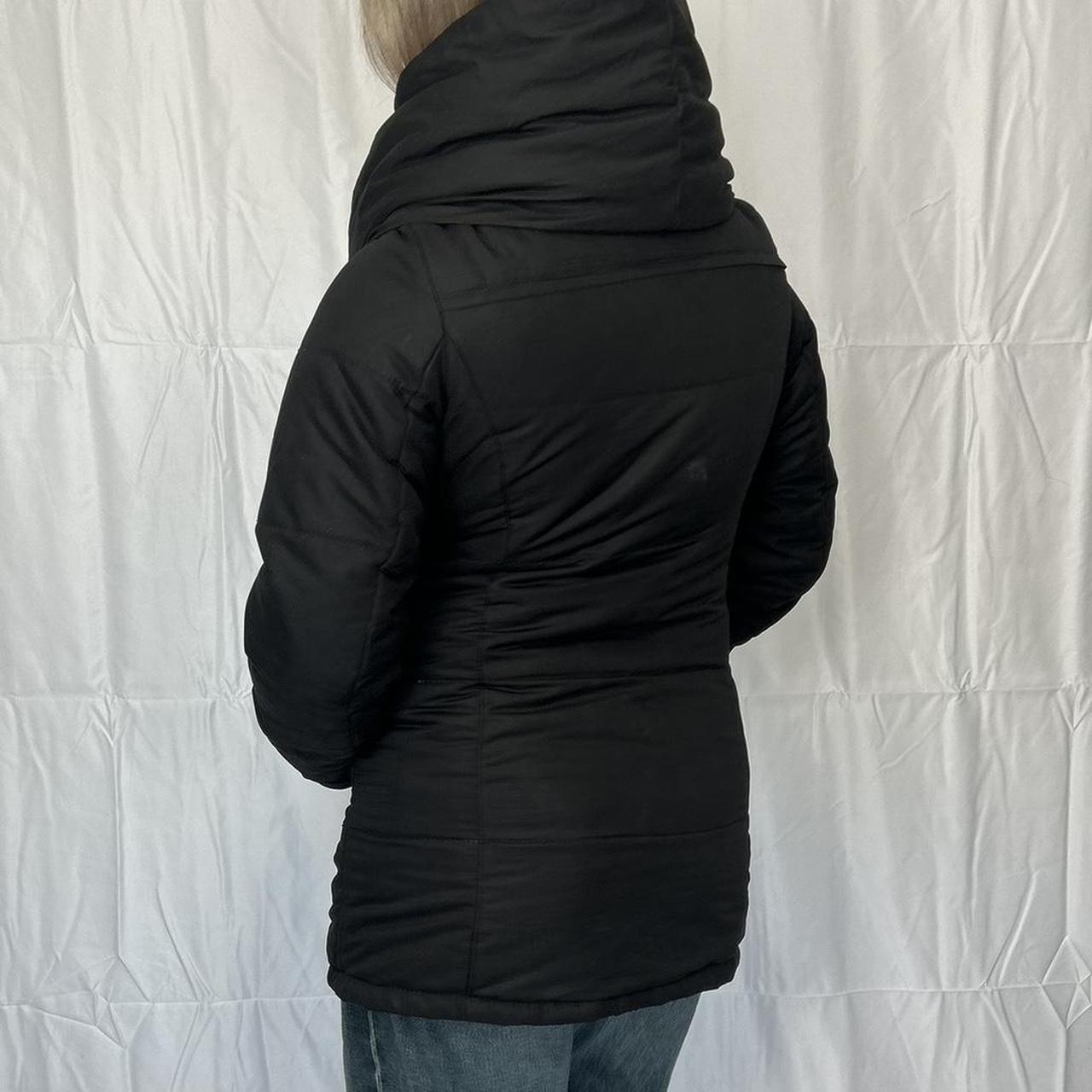 Vintage y2k style Miss Sixty black puffer jacket 🖤