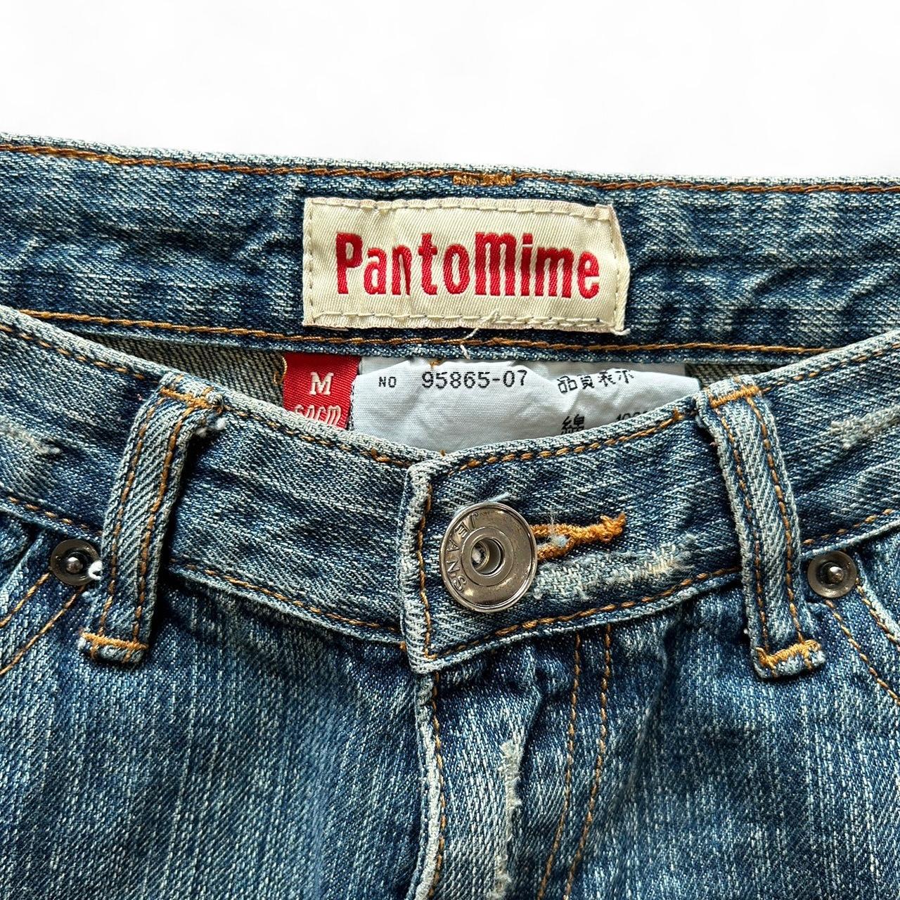 Vintage Y2K style mid wash straight leg jeans