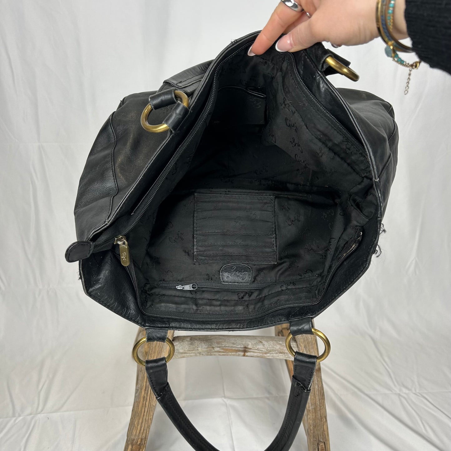 Vintage y2k style black leather shoulder bag