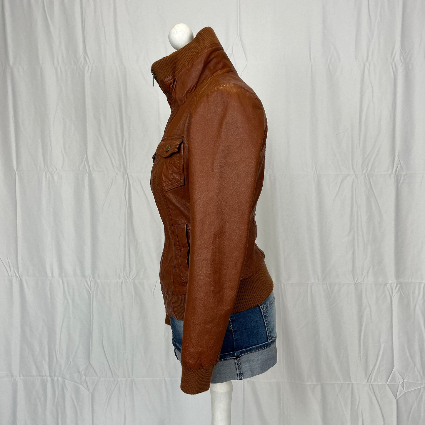 Vintage y2k style brown/tan leather jacket