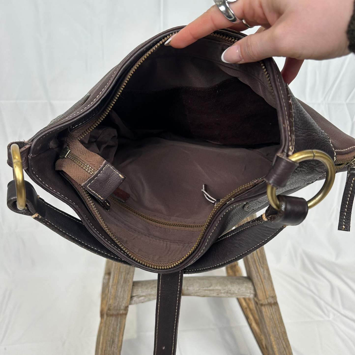 Vintage y2k style brown leather shoulder bag