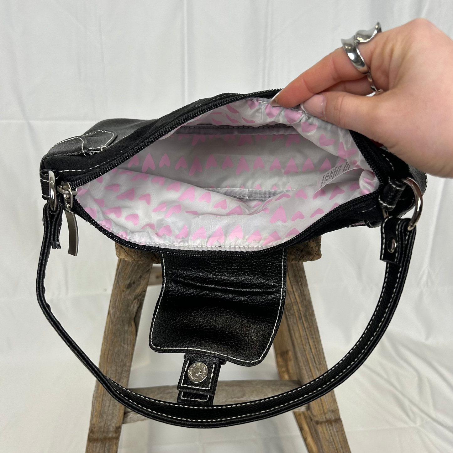 Vintage y2k style black faux leather shoulder bag