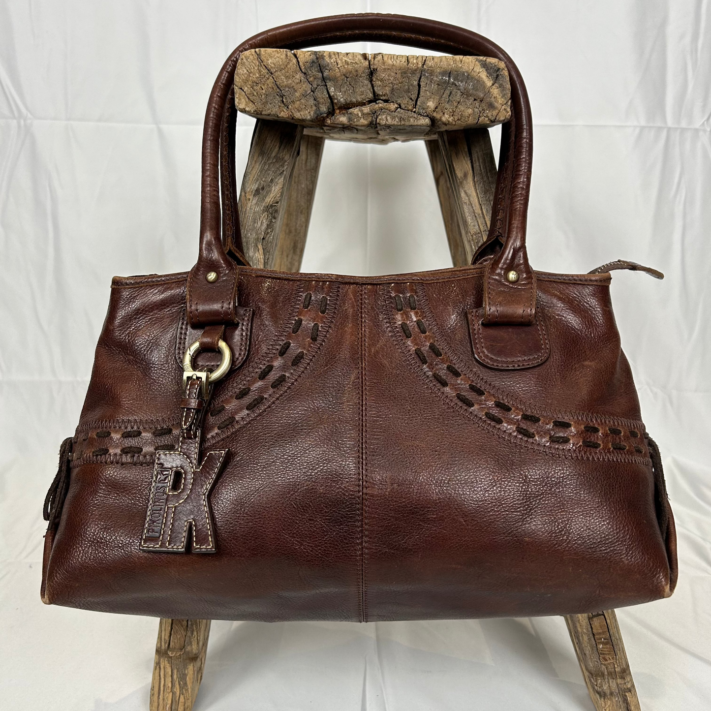 Vintage y2k style brown leather shoulder bag
