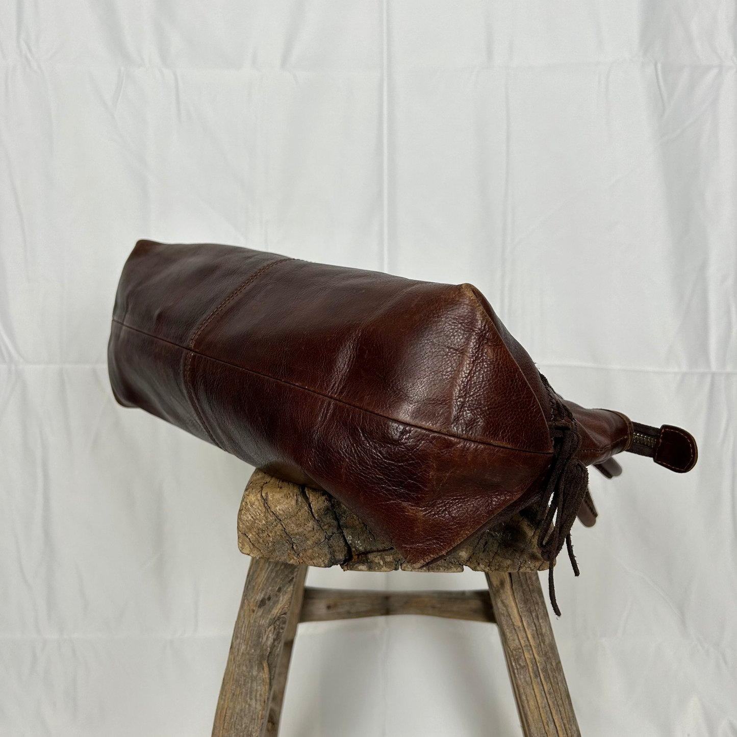 Vintage y2k style brown leather shoulder bag