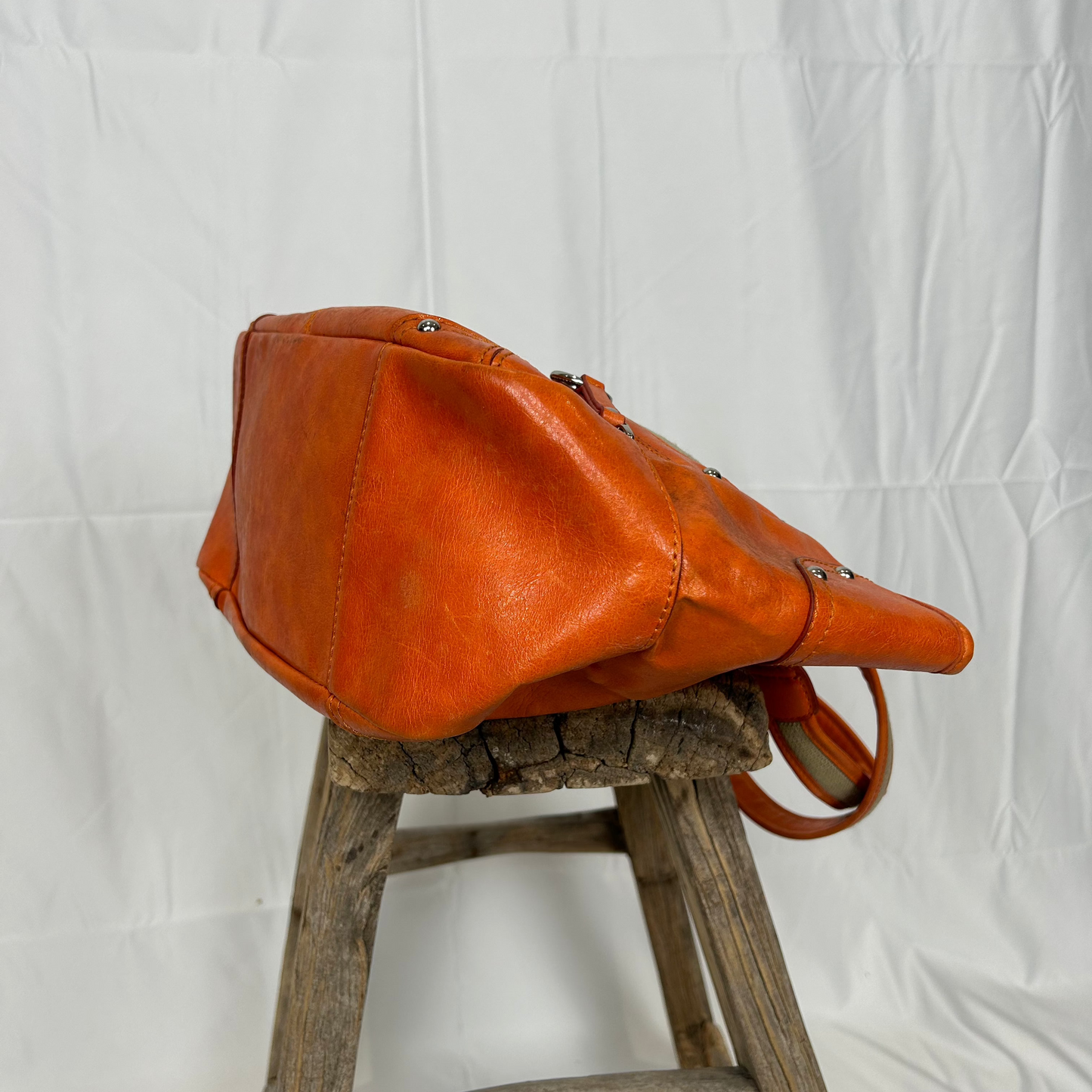 Vintage y2k style orange leather shoulder bag
