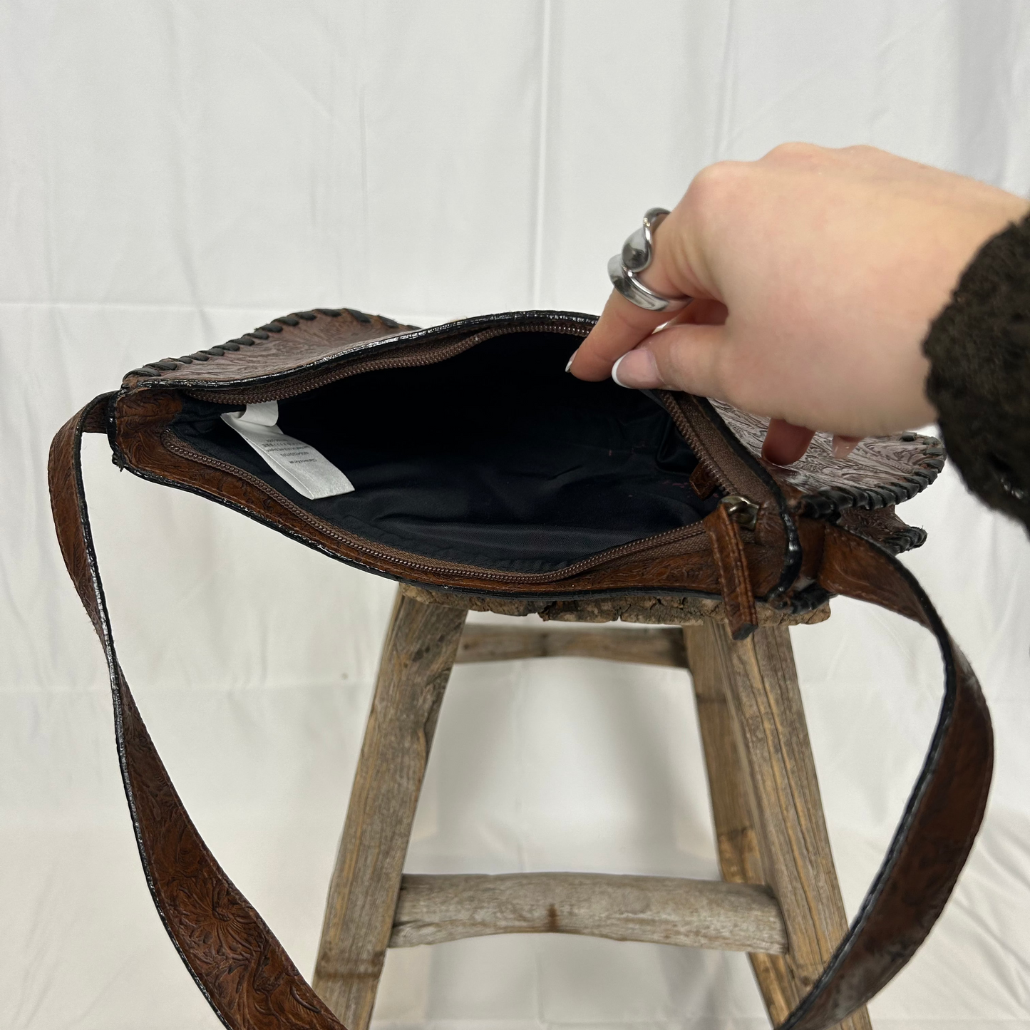 Vintage y2k style brown embossed faux leather shoulder bag