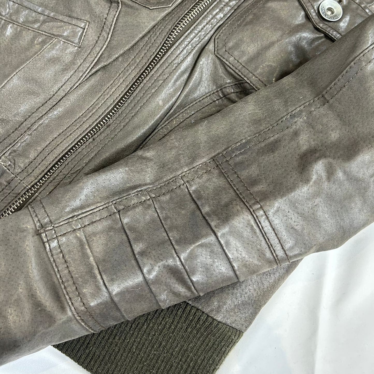 Vintage y2k style brown leather jacket
