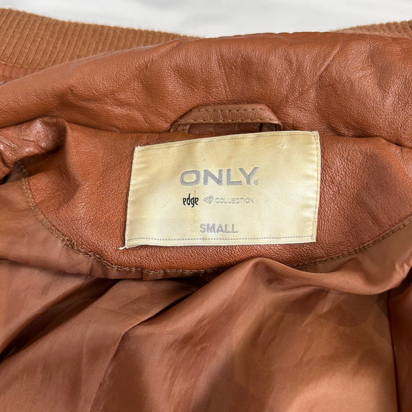 Vintage y2k style brown/tan leather jacket