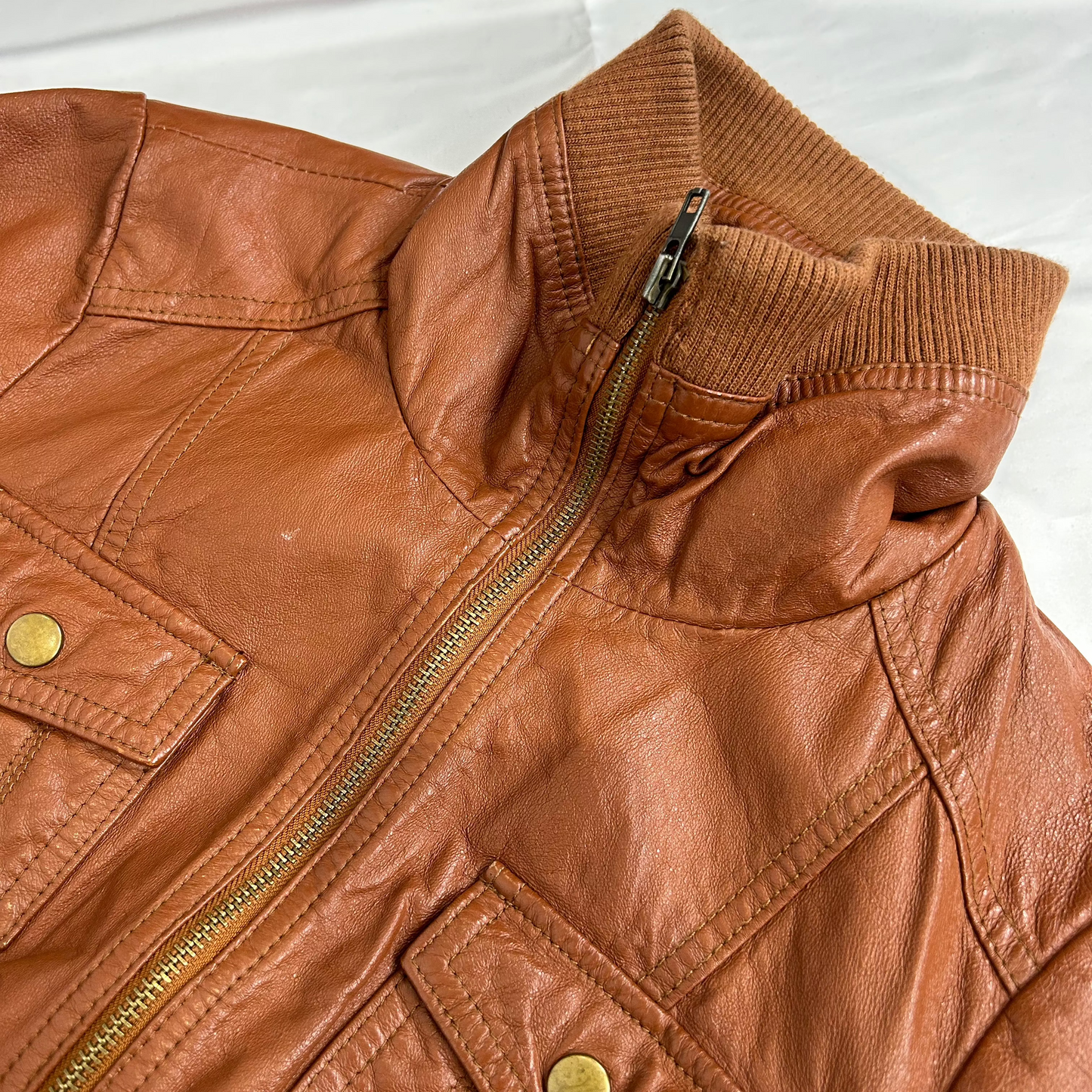 Vintage y2k style brown/tan leather jacket