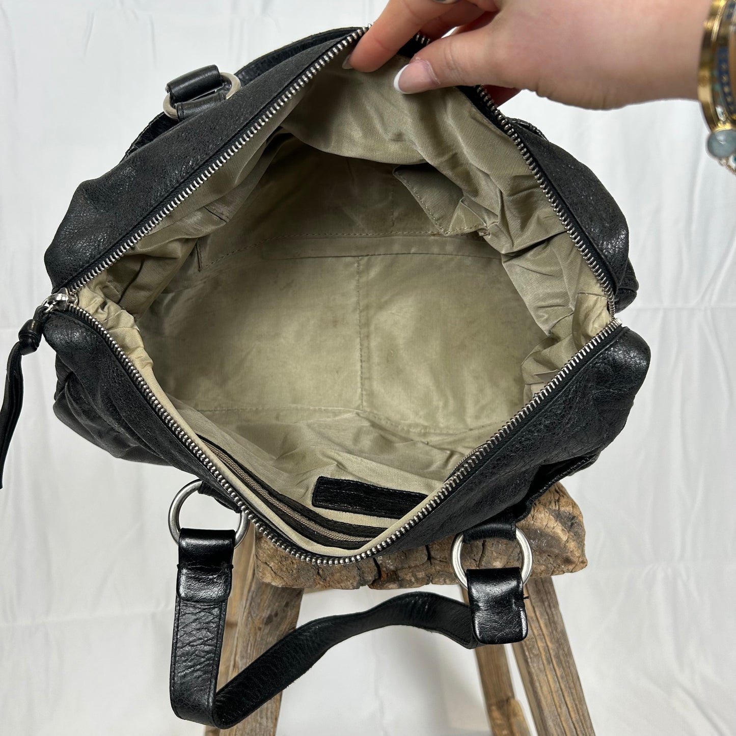 Vintage y2k style black leather shoulder bag