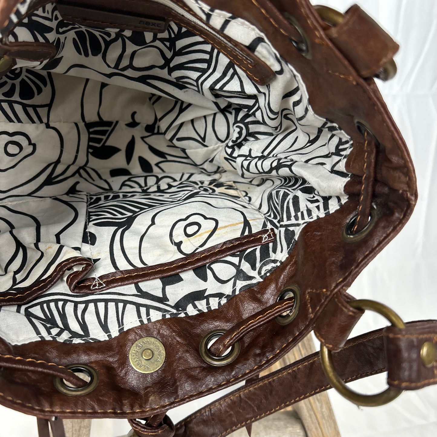 Vintage y2k style brown faux leather shoulder bag