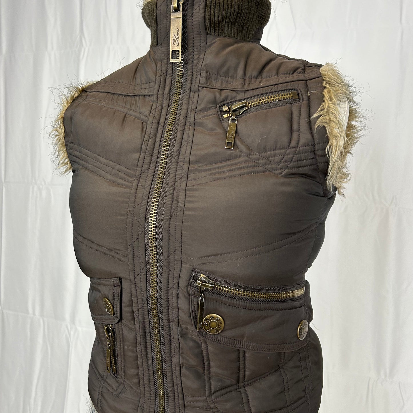Vintage y2k style brown faux fur gilet