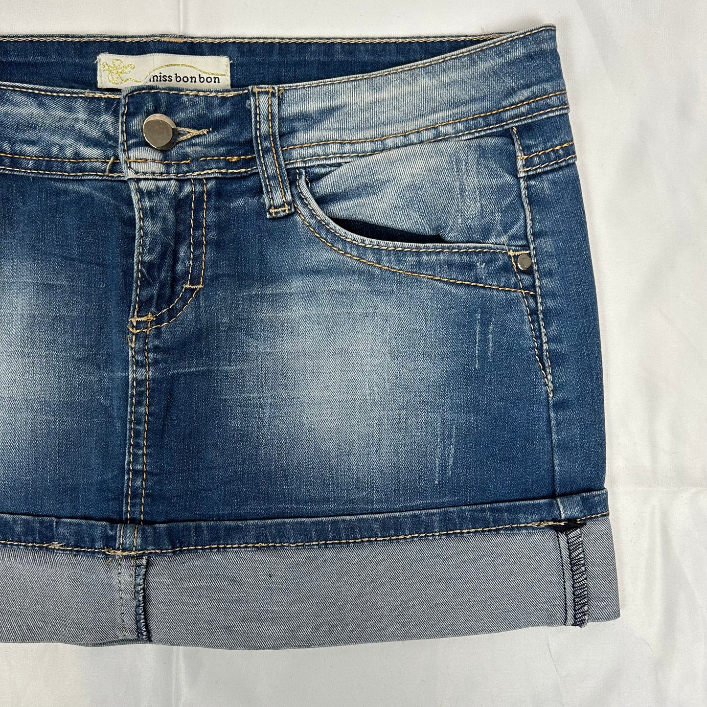 Vintage y2k style denim mini skirt
