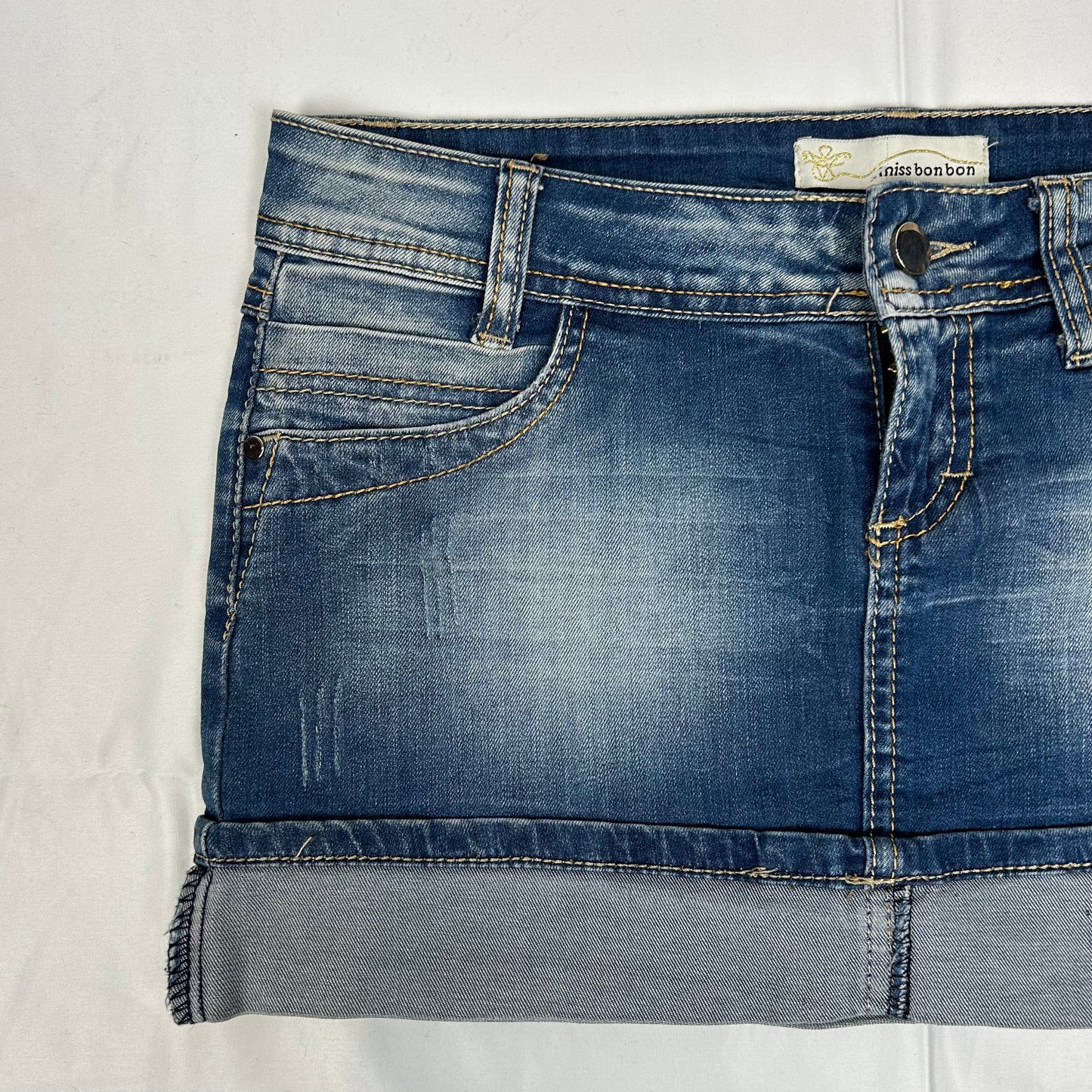 Vintage y2k style denim mini skirt