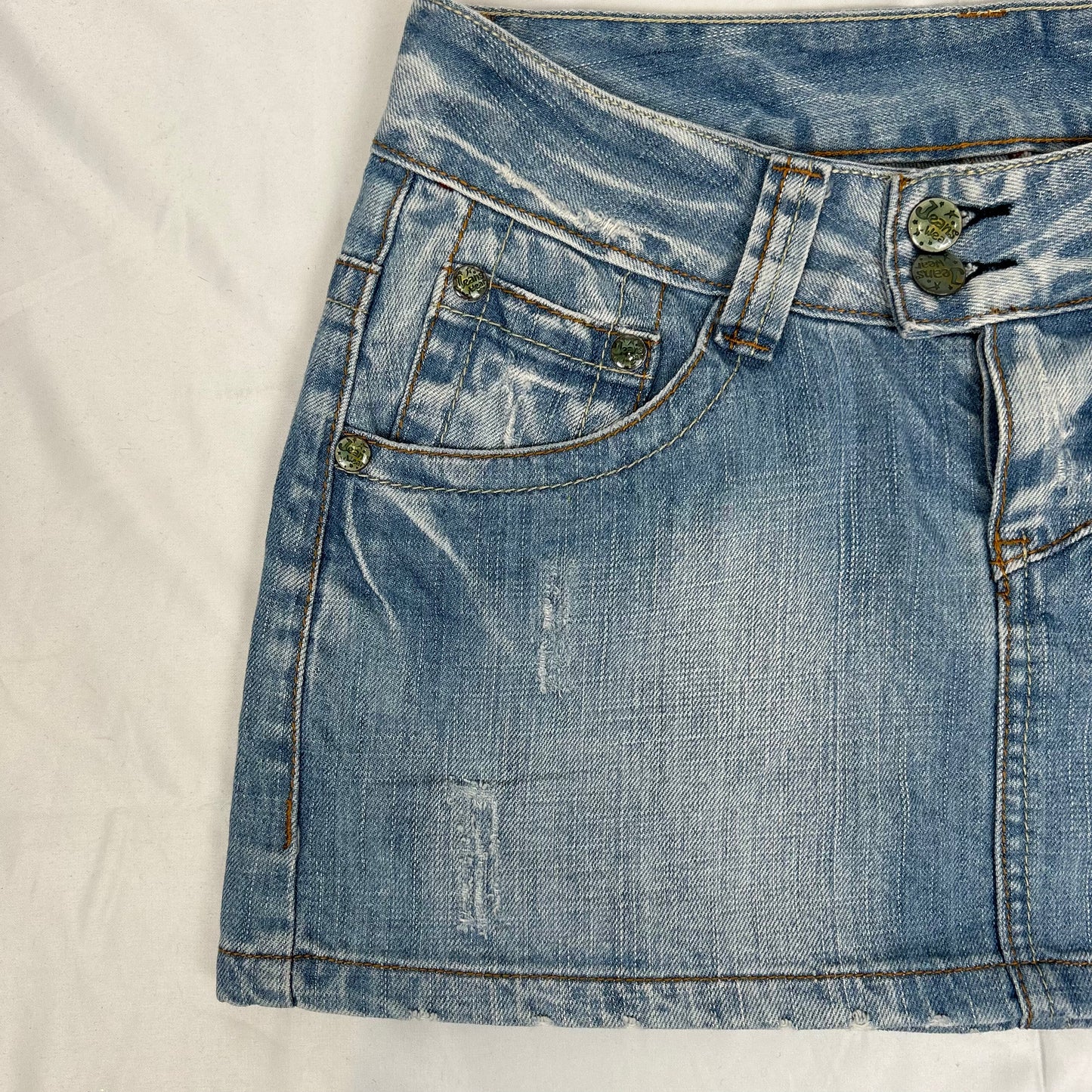 Vintage y2k style denim mini skirt