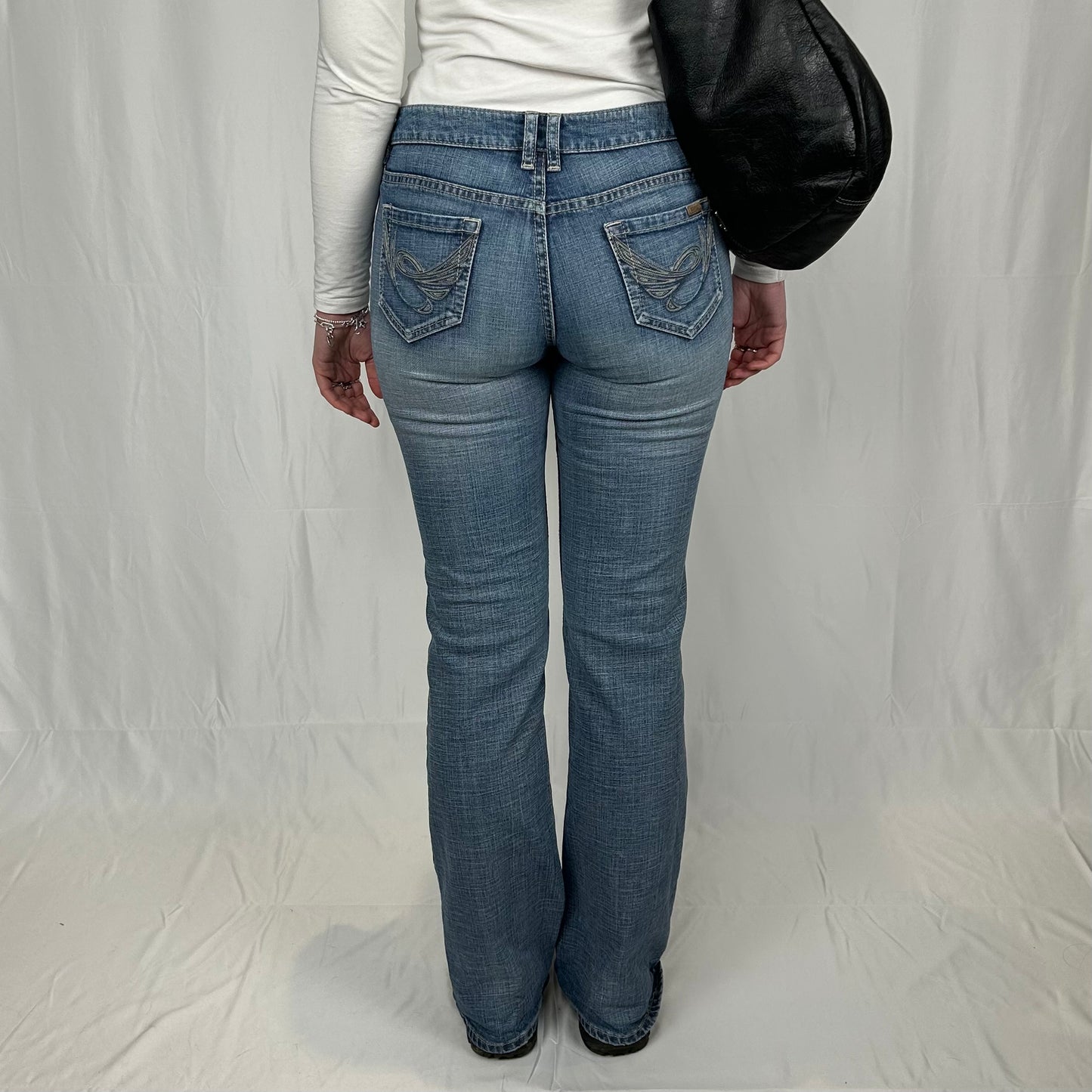 Vintage y2k style mid wash jeans