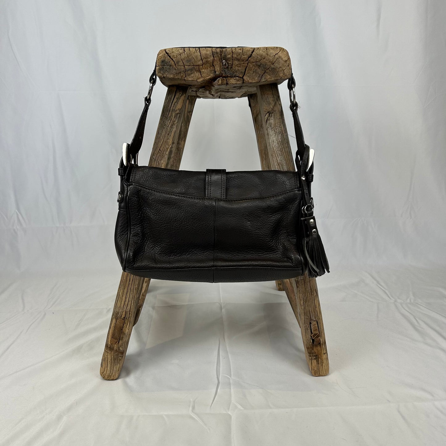 Vintage y2k style brown leather shoulder bag
