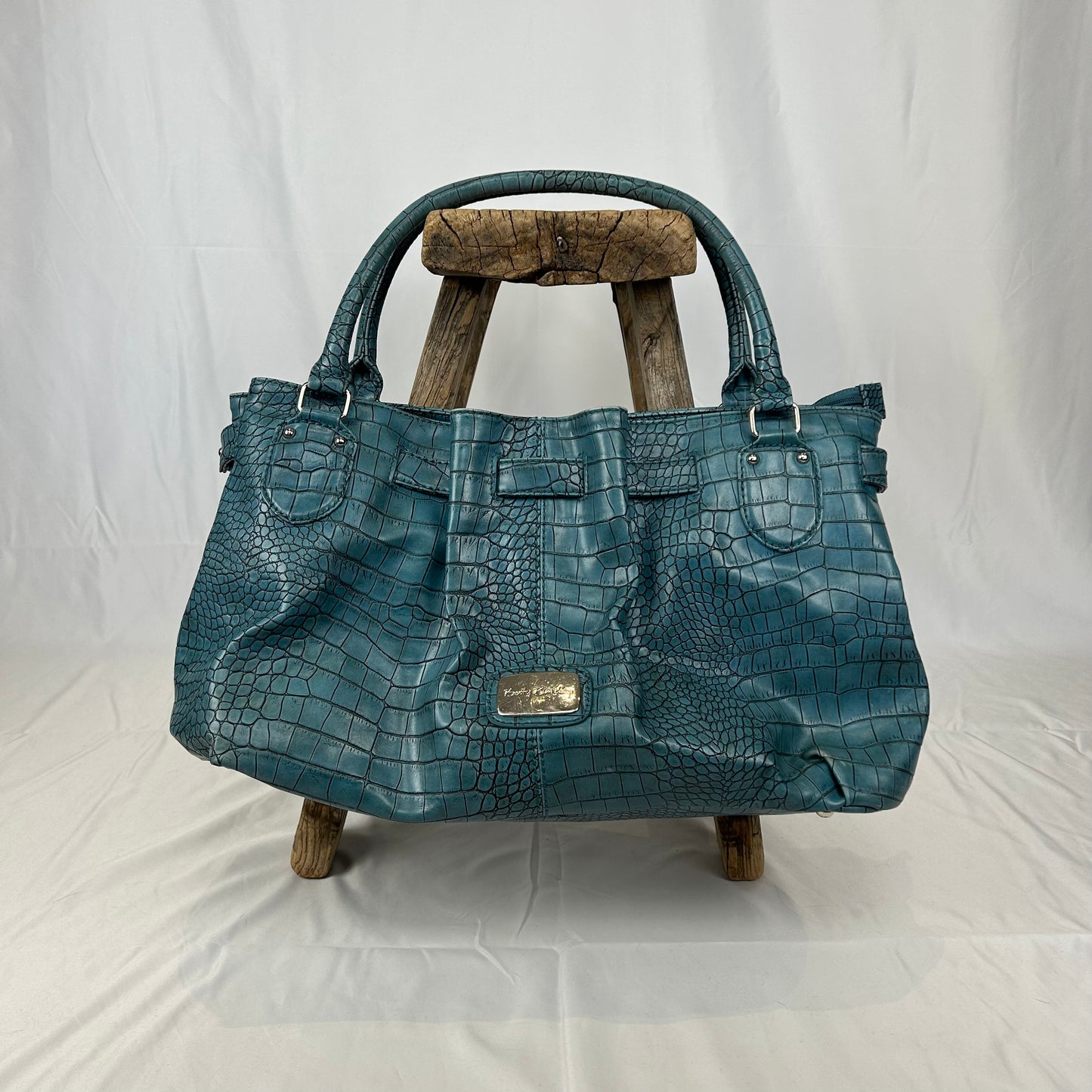 Vintage y2k style blue faux leather mock croc print shoulder bag