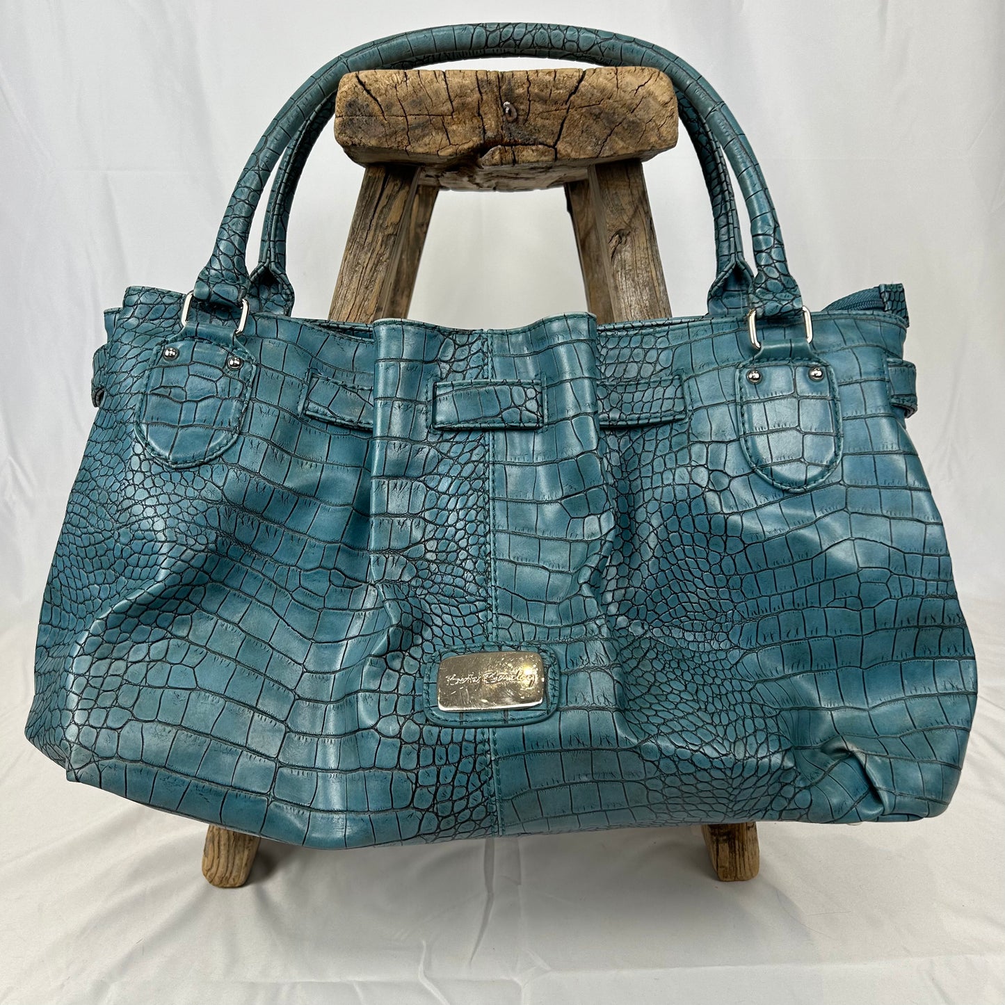 Vintage y2k style blue faux leather mock croc print shoulder bag