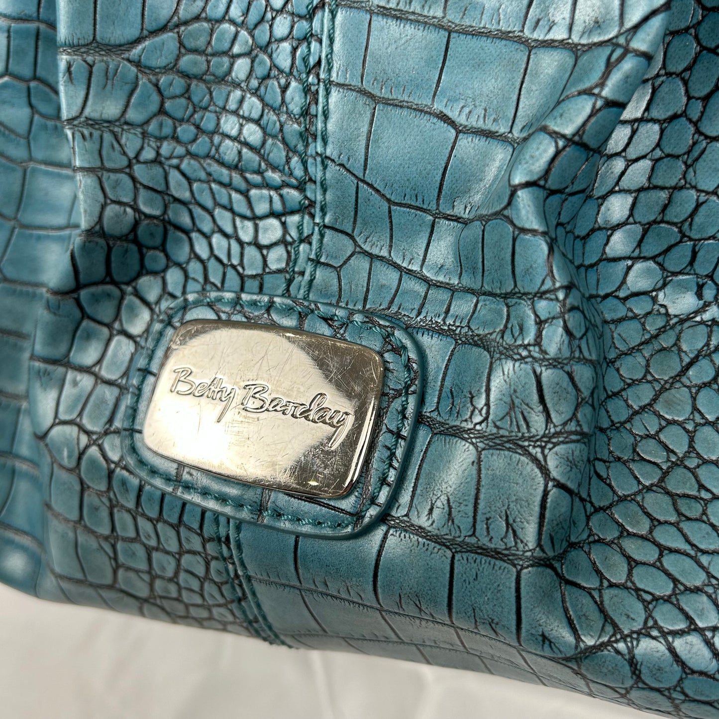 Vintage y2k style blue faux leather mock croc print shoulder bag