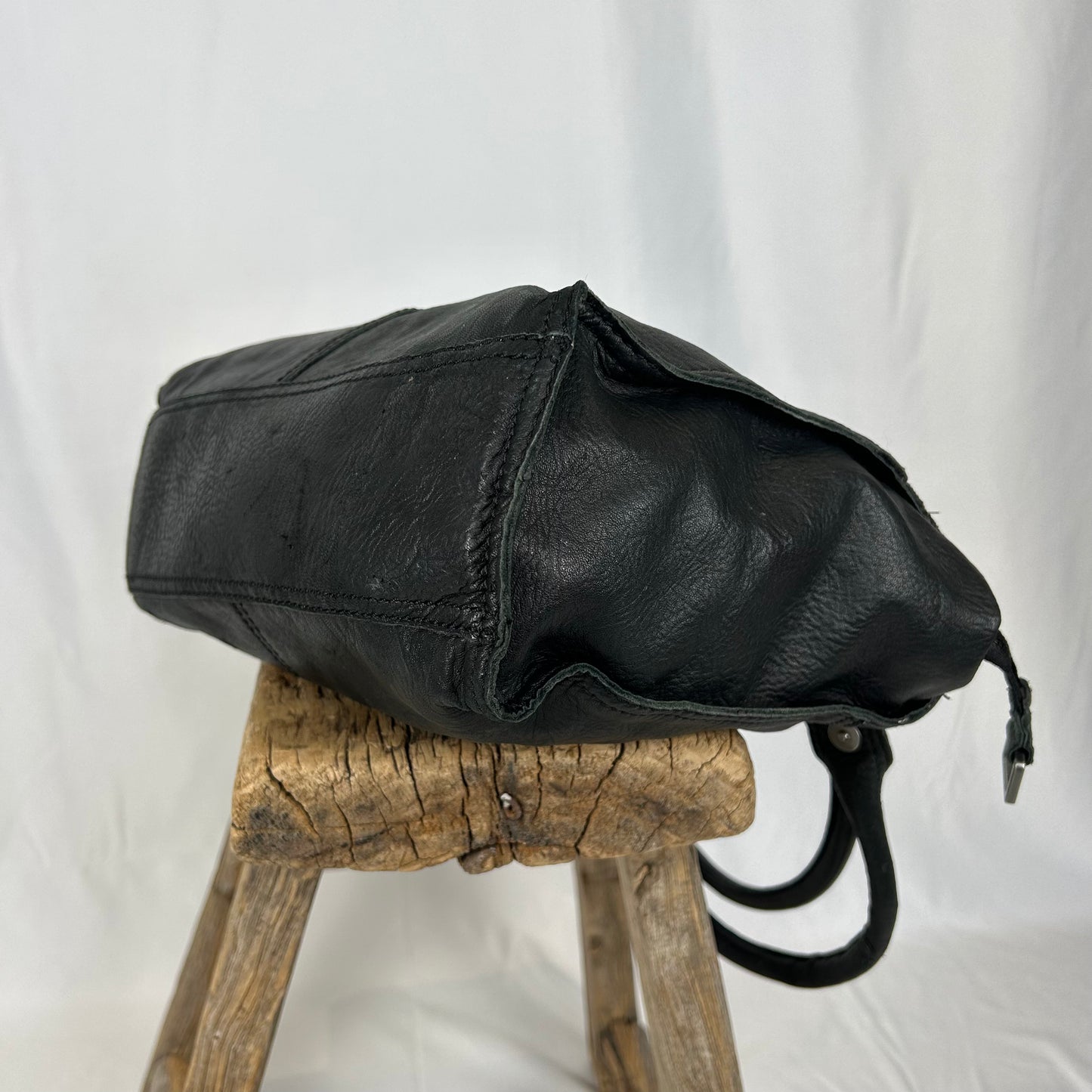 Vintage y2k style black leather shoulder bag