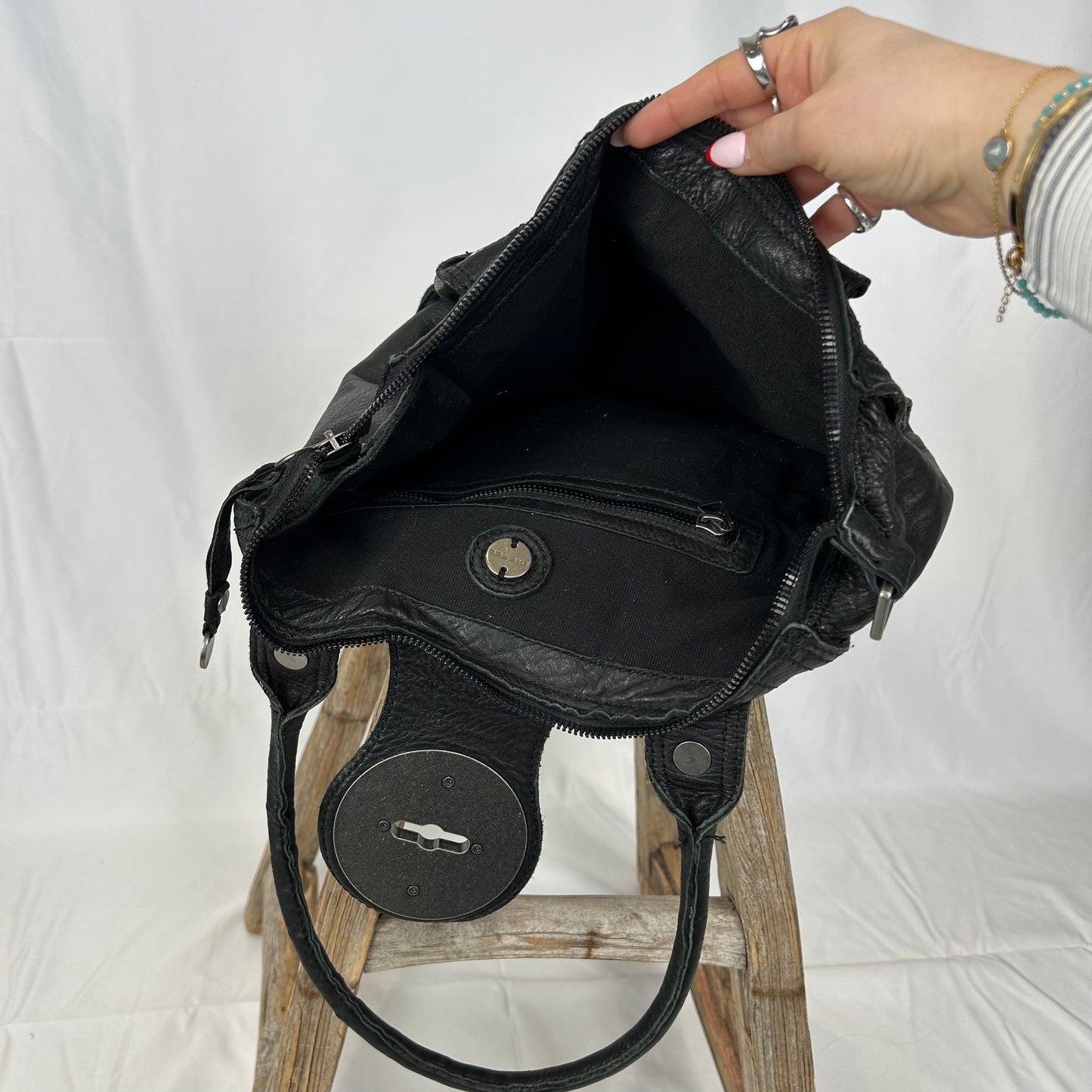 Vintage y2k style black leather shoulder bag