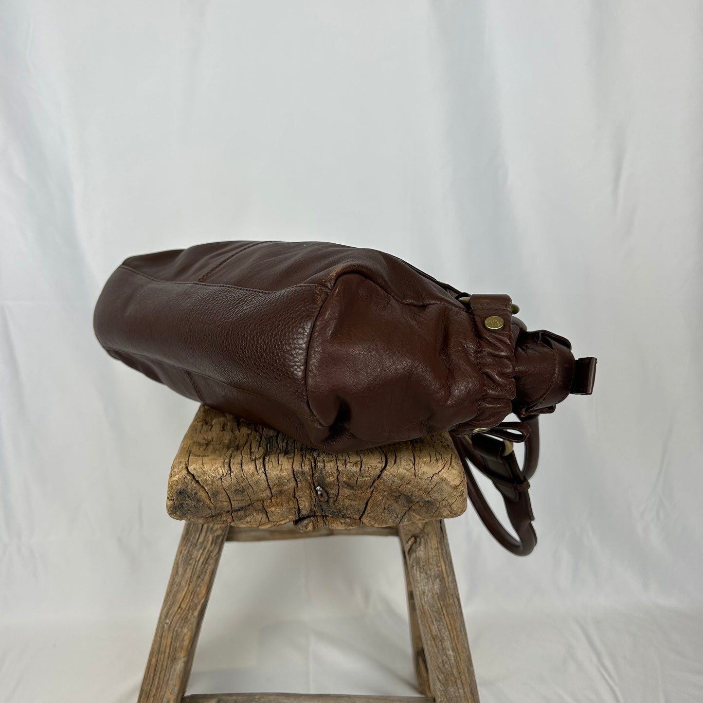 Vintage y2k style brown leather shoulder bag