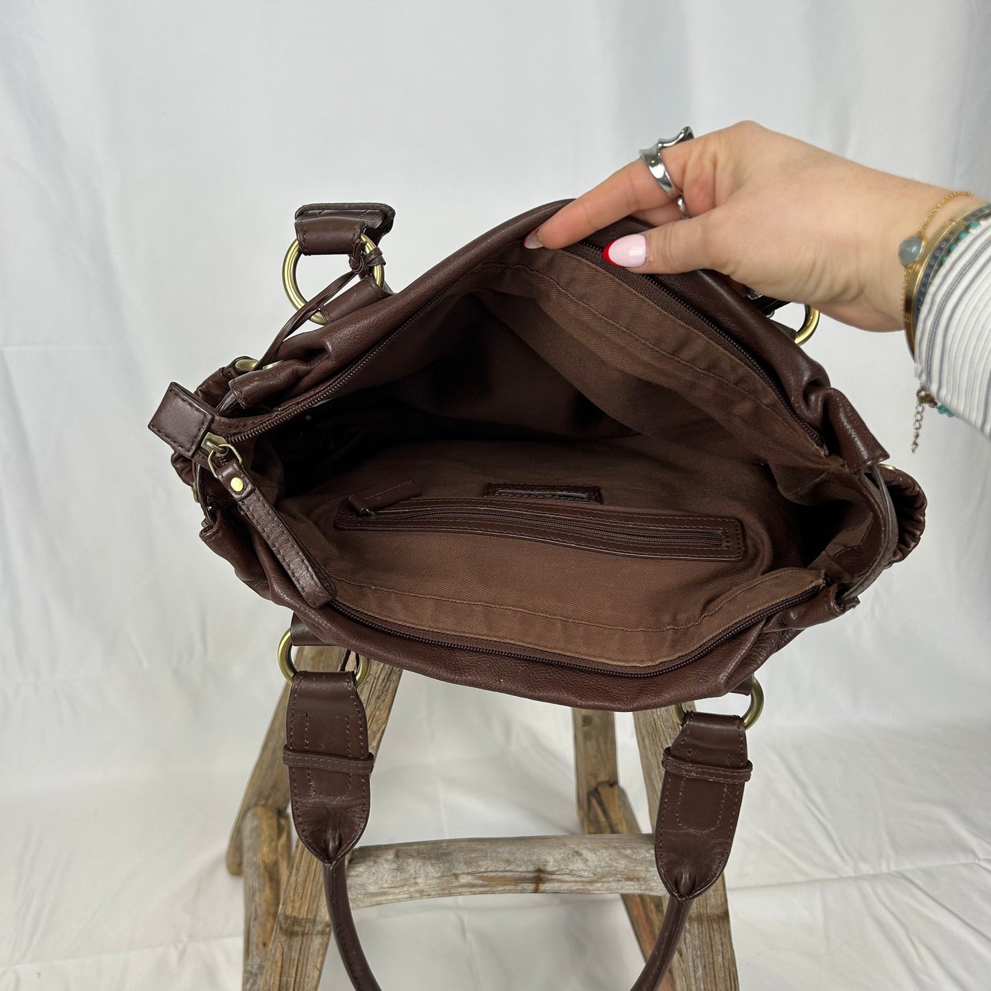 Vintage y2k style brown leather shoulder bag