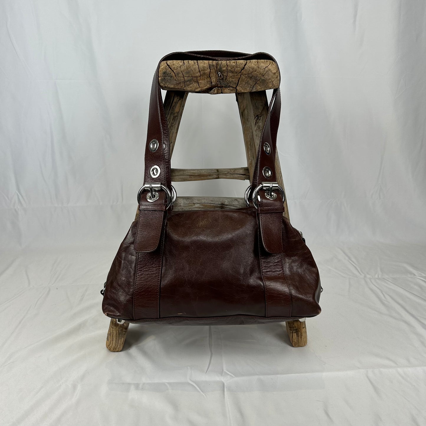 Vintage y2k style brown leather shoulder bag