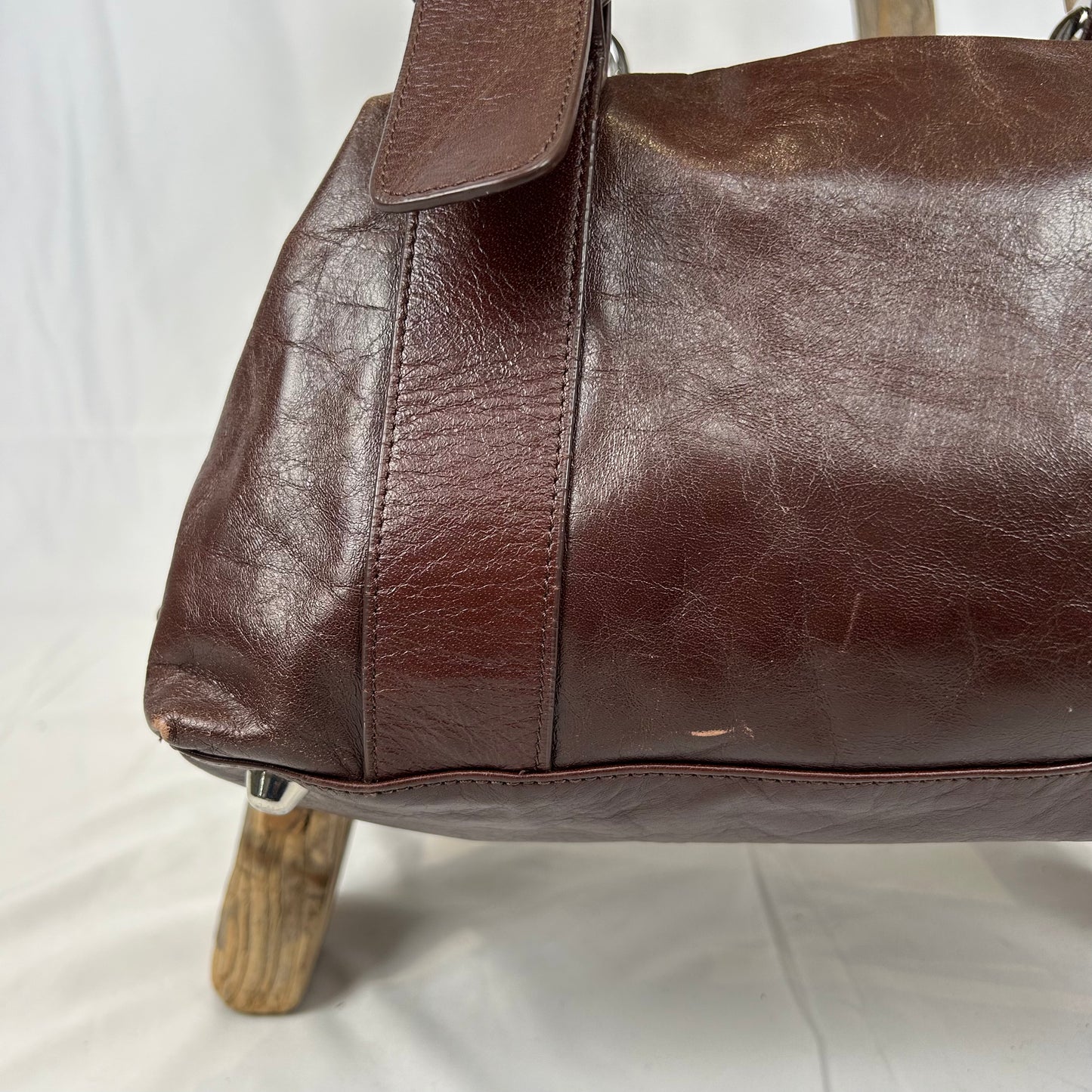 Vintage y2k style brown leather shoulder bag