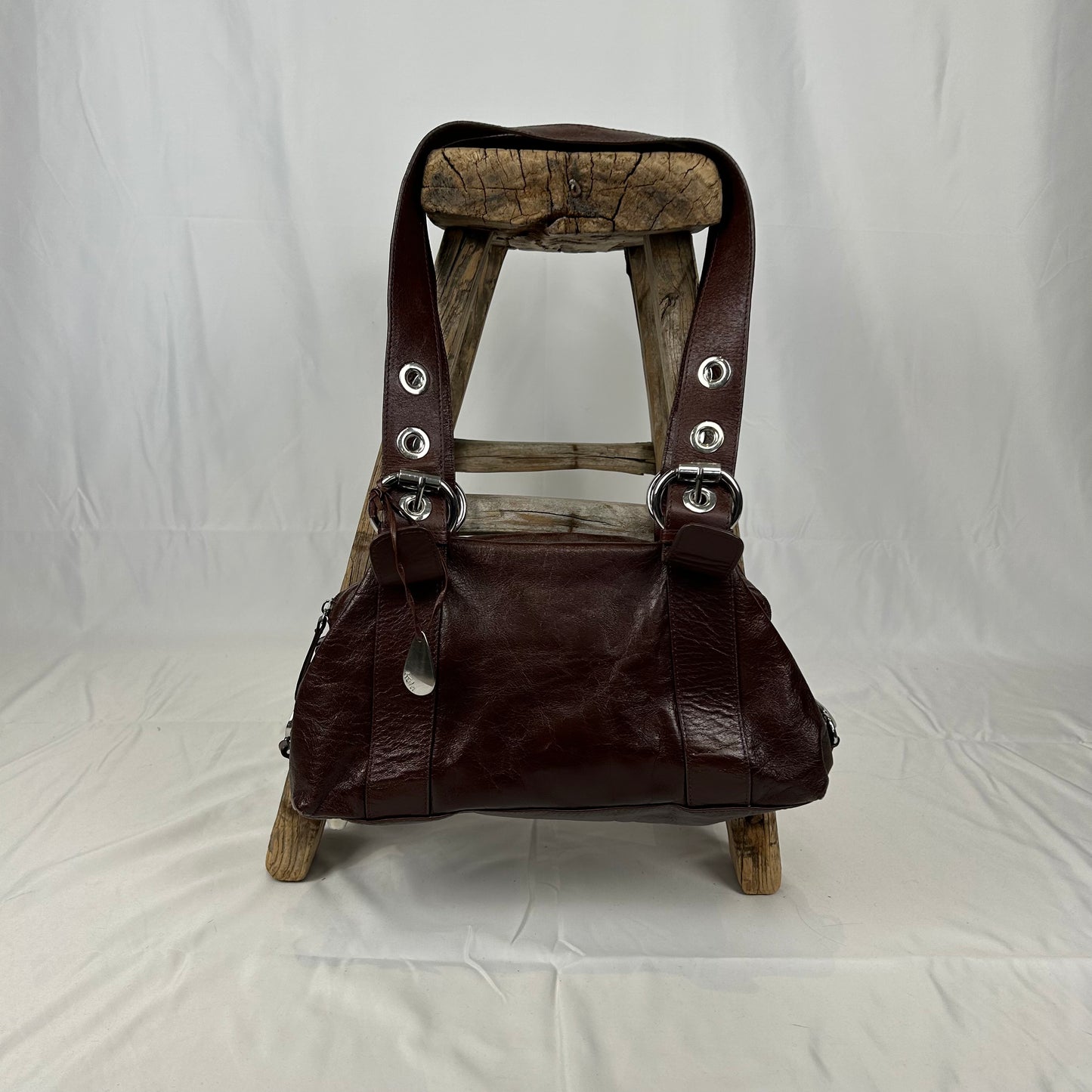 Vintage y2k style brown leather shoulder bag
