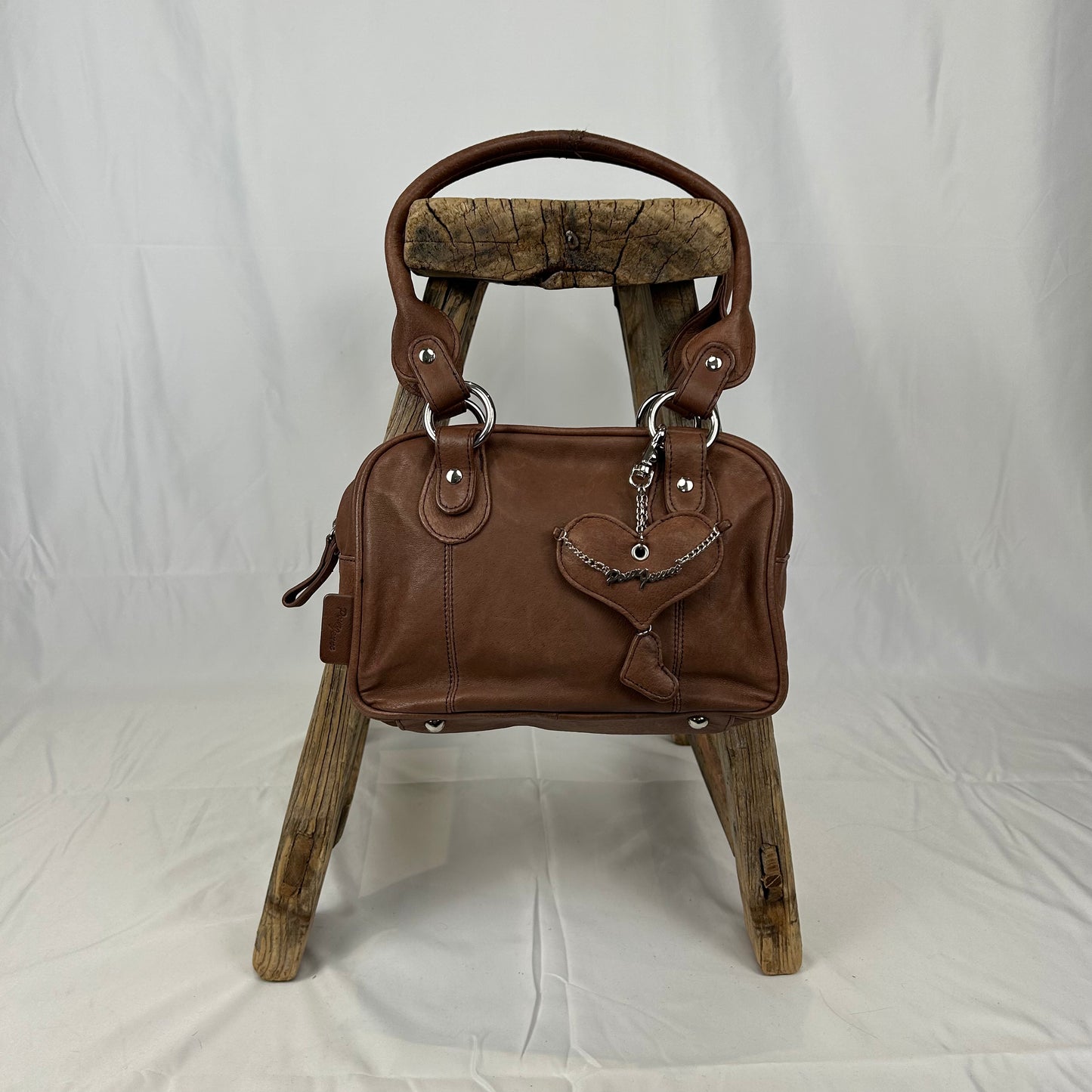 Vintage y2k style brown leather shoulder bag