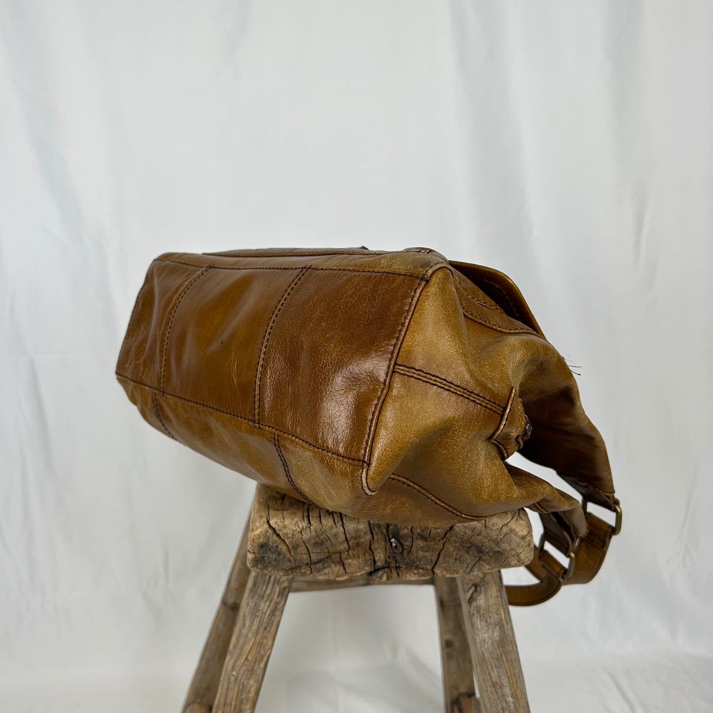 Vintage y2k style brown faux leather shoulder bag