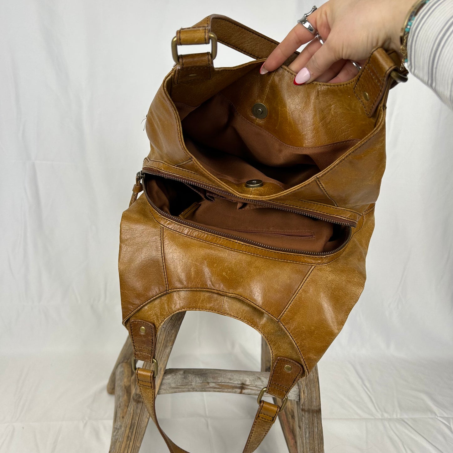Vintage y2k style brown faux leather shoulder bag