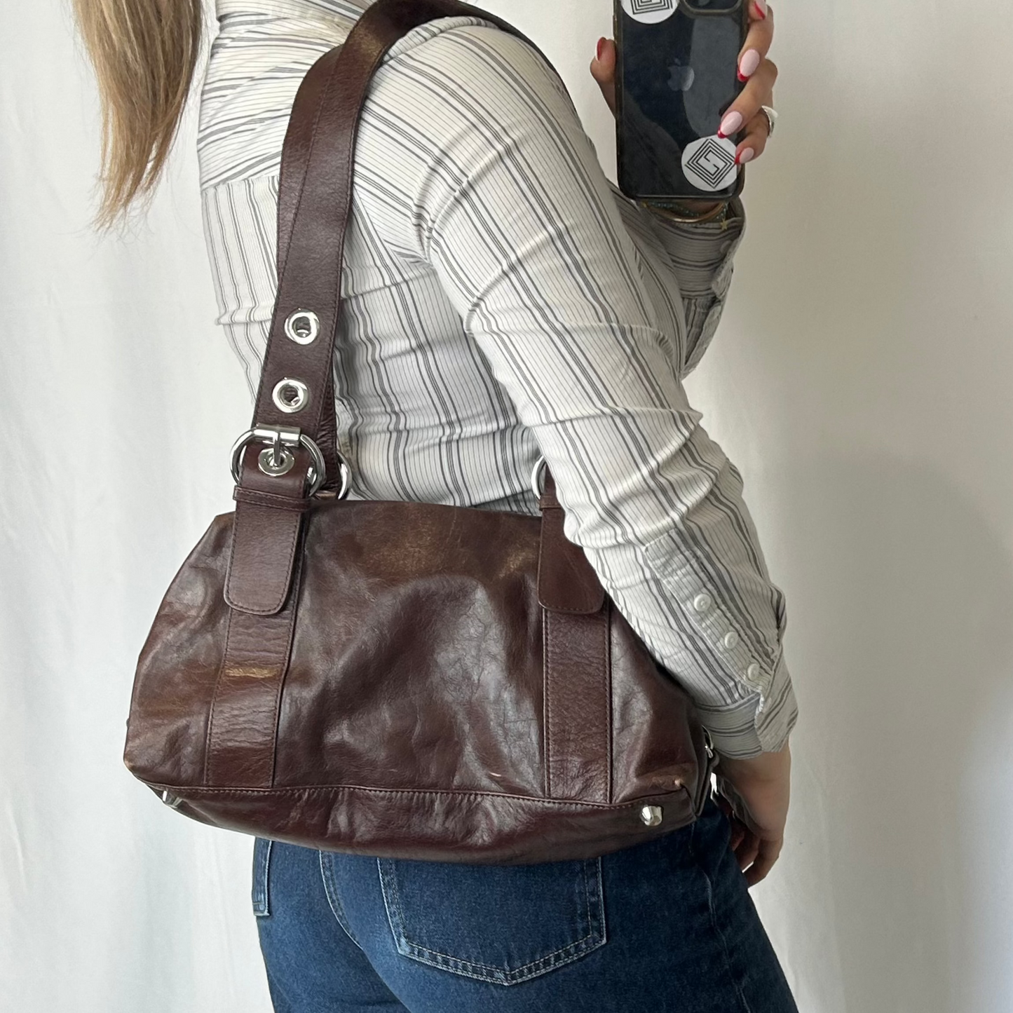 Vintage y2k style brown leather shoulder bag