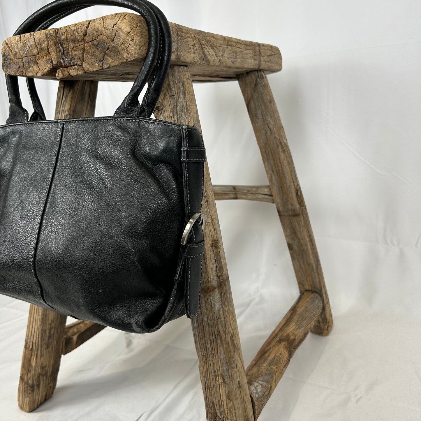 Vintage y2k style black leather shoulder bag