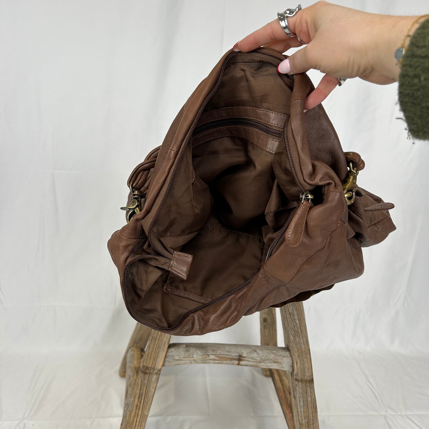 Vintage y2k style brown slouchy soft hobo shoulder bag