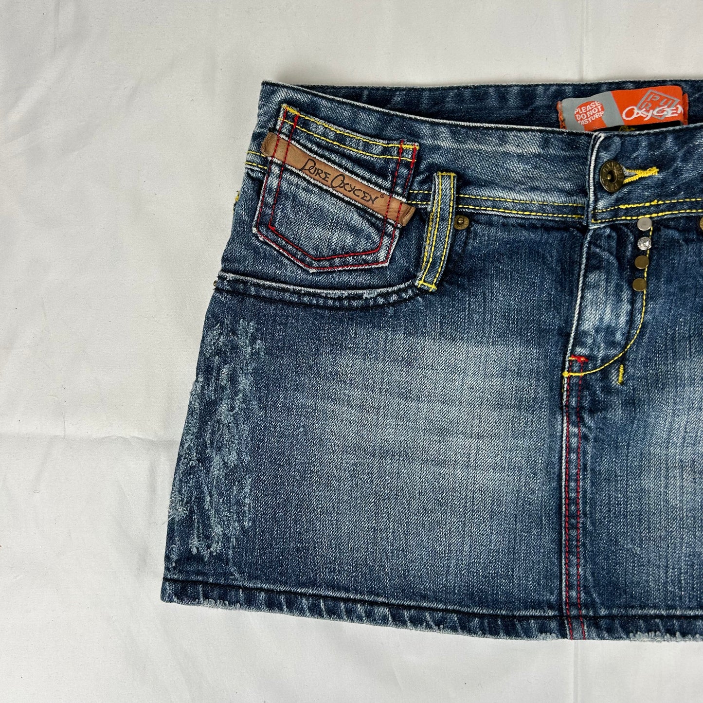 Vintage y2k style dark wash denim mini skirt