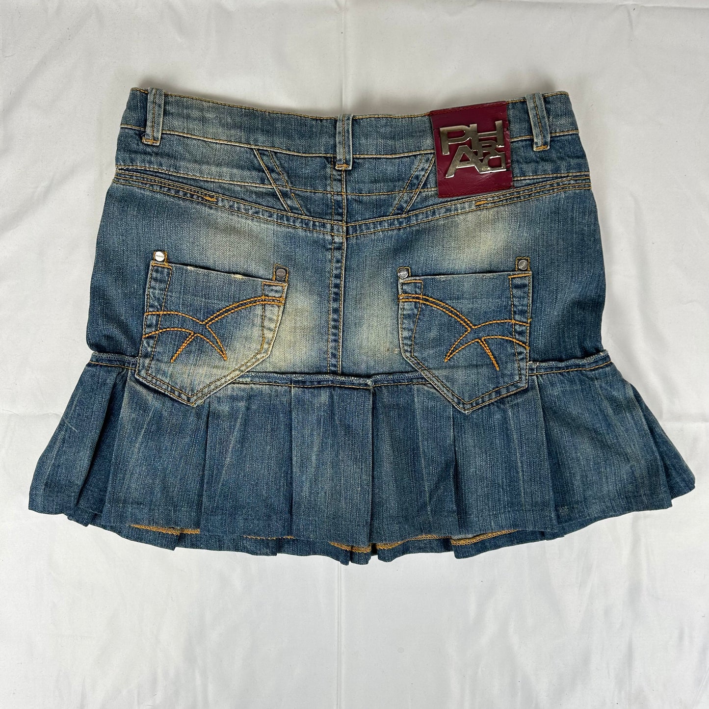 Vintage y2k style mid wash denim pleated mini skirt