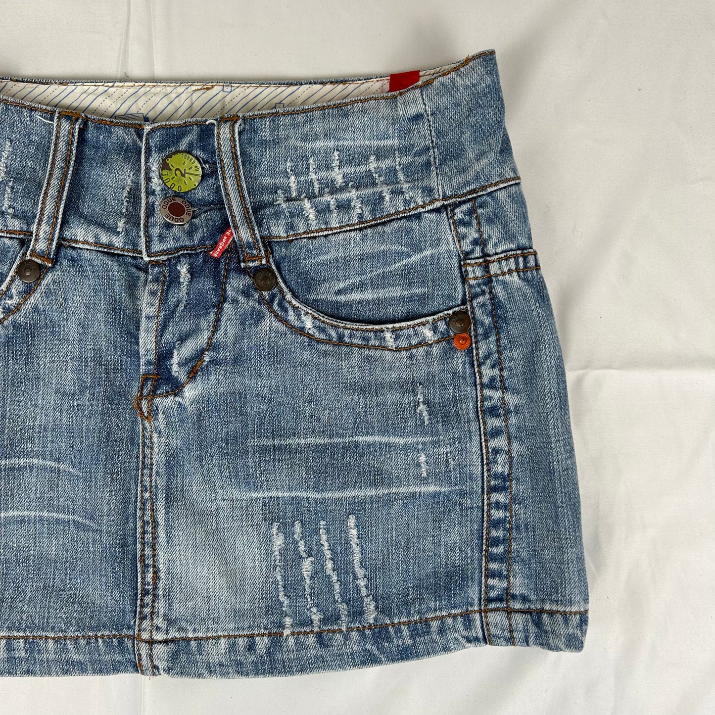 Vintage y2k style denim mini skirt