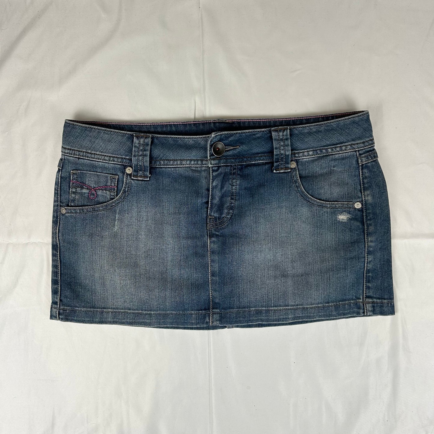 Vintage y2k style mid wash denim mini skirt