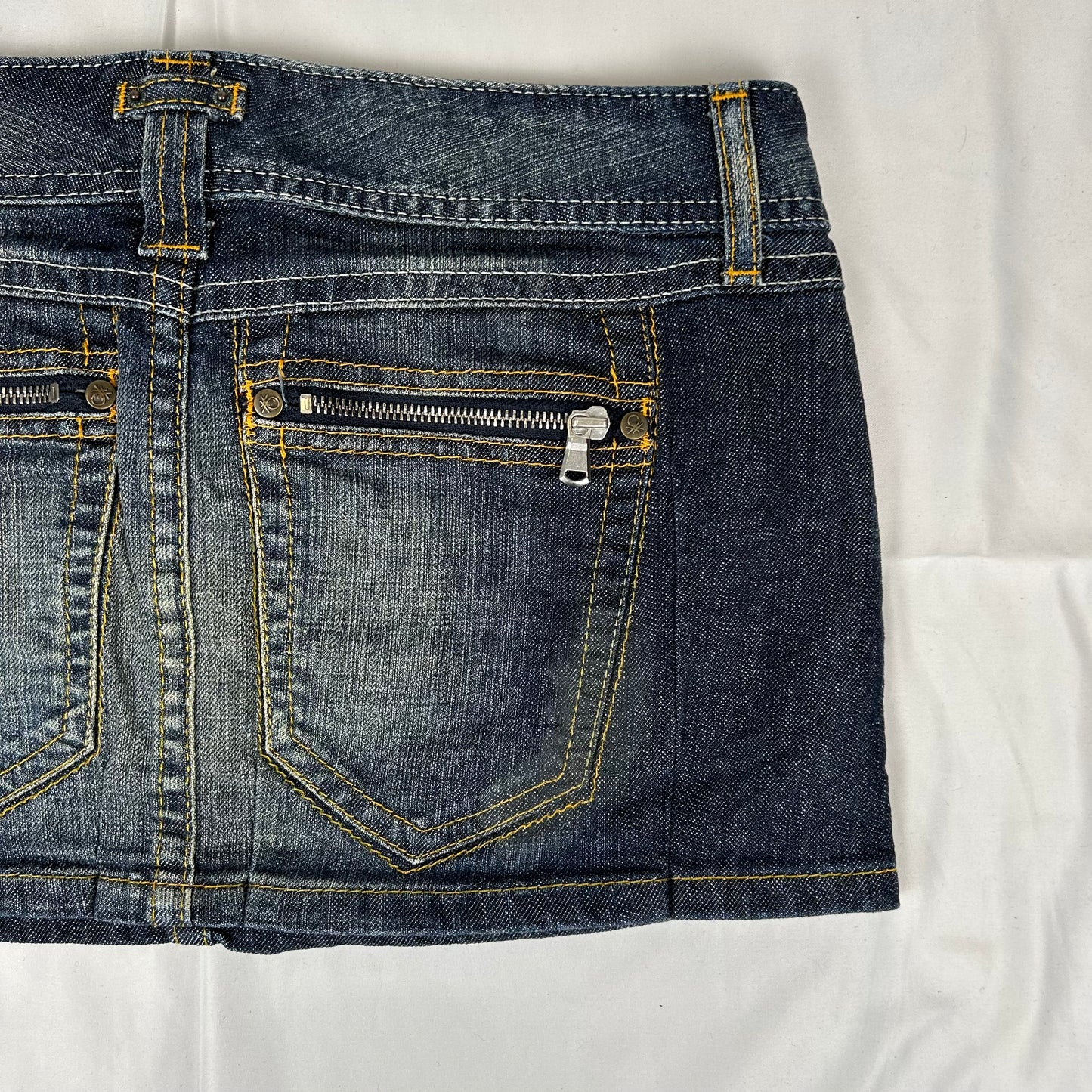 Vintage y2k style dark wash denim mini skirt