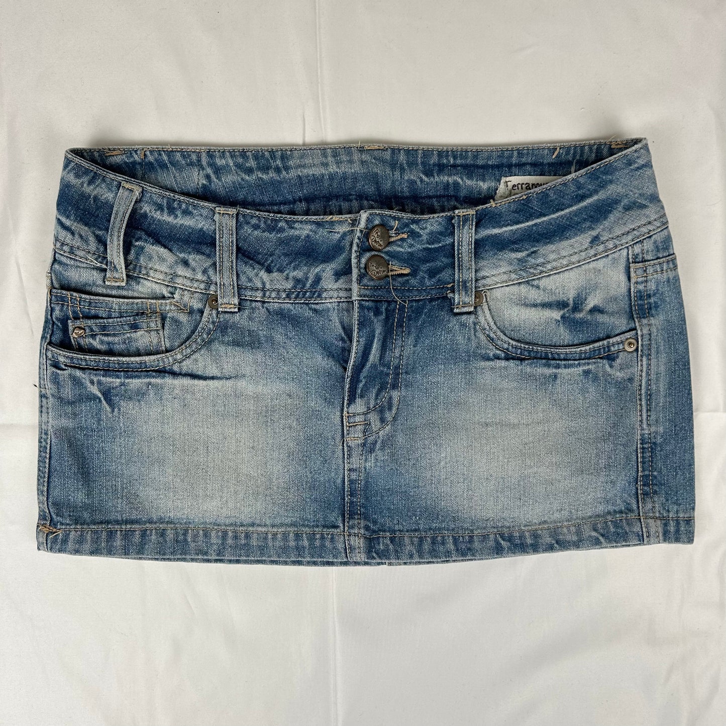 Vintage y2k style denim mini skirt