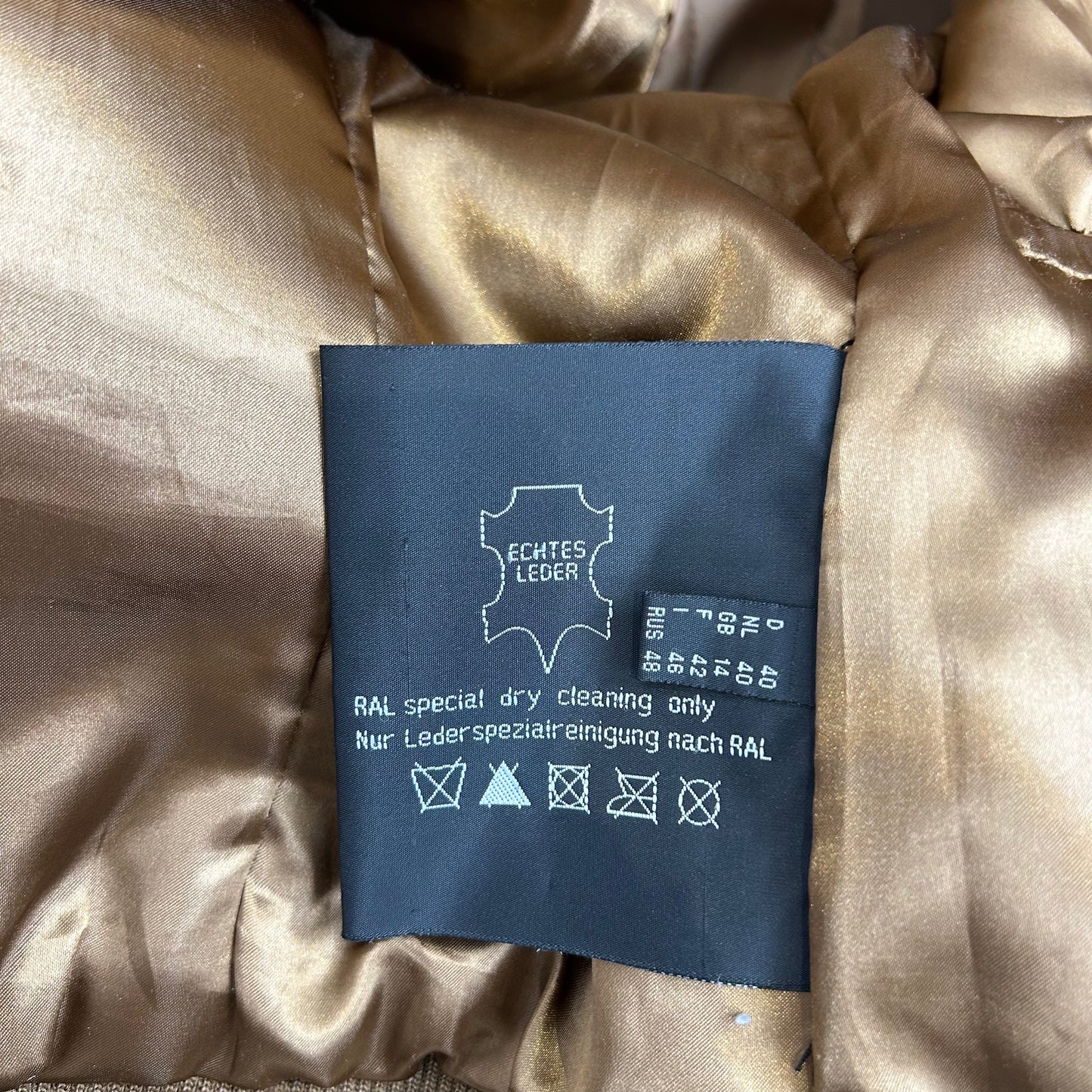 Vintage y2k style beige leather jacket