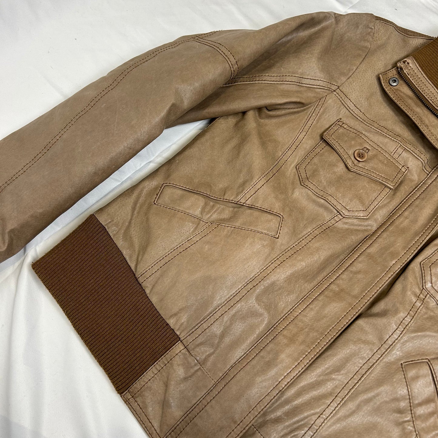 Vintage y2k style beige leather jacket